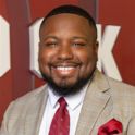 Derenzo Thomas Headshot